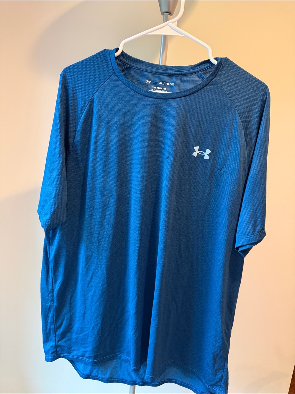 Under Armour Men’s Royal Blue Short Sleeve Crewneck Performance Tee